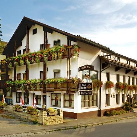 فندق Neukirchen في  Landgasthof Zum Hieblwirt المظهر الخارجي الصورة
