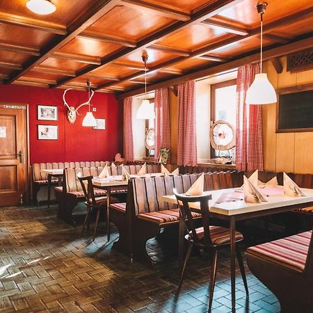 فندق Neukirchen في  Landgasthof Zum Hieblwirt المظهر الخارجي الصورة