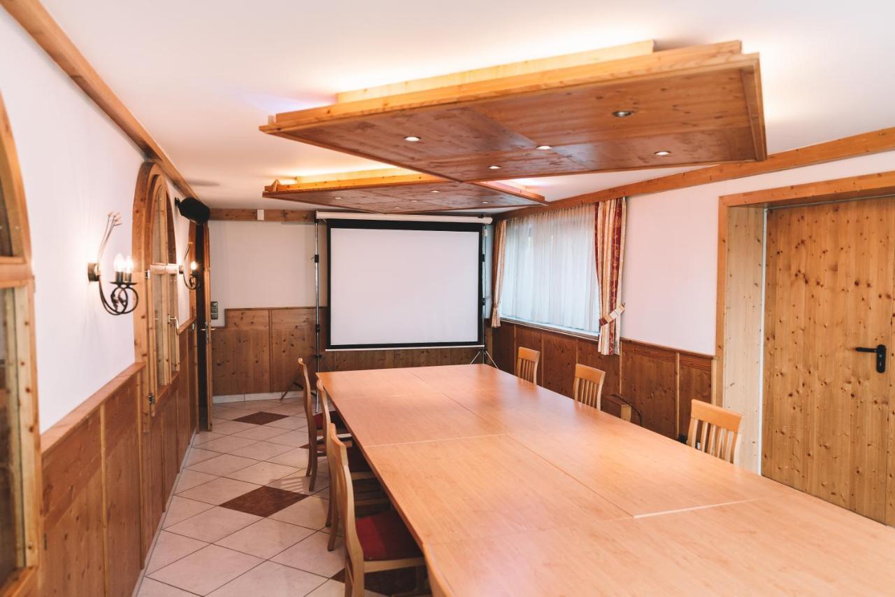 فندق Neukirchen في  Landgasthof Zum Hieblwirt المظهر الخارجي الصورة
